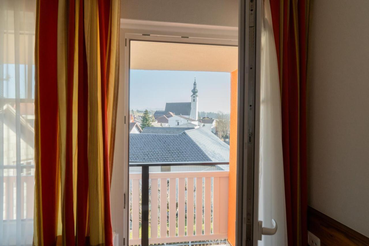Strattnerhof Ξενοδοχείο Frankenburg am Hausruck Εξωτερικό φωτογραφία